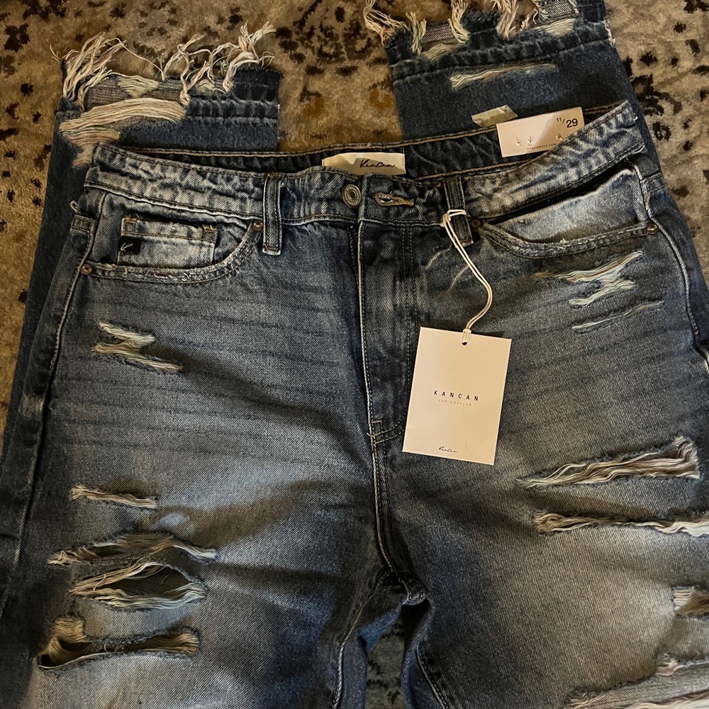 KanCan Distressed High Waste Skinny Jeans - Brand New w/Tag. Never Worn.